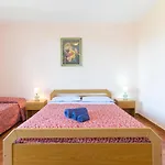 In Con Ampio Giardino Esterno Σπίτι διακοπών
