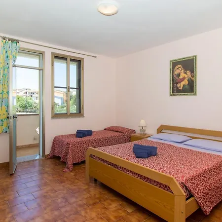 Holiday home In Con Ampio Giardino Esterno
